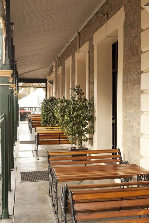 The Rising Sun Hotel - Accommodation Ballina 1