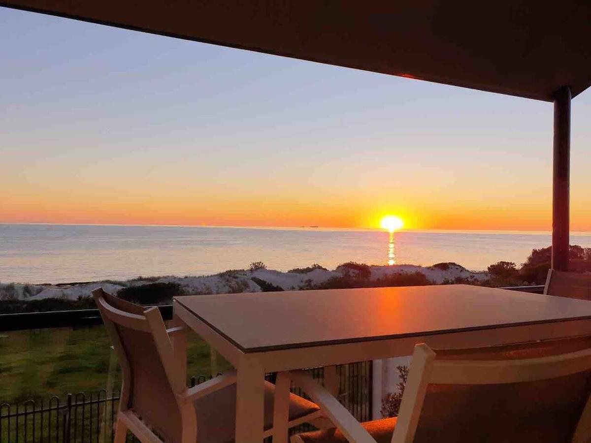 West Lakes Shore SA Accommodation Ballina