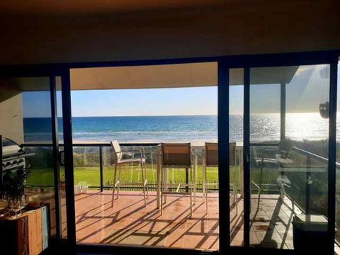 Luxurious 3 Bedroom Beachfront - Panoramic Views - Accommodation Ballina 3