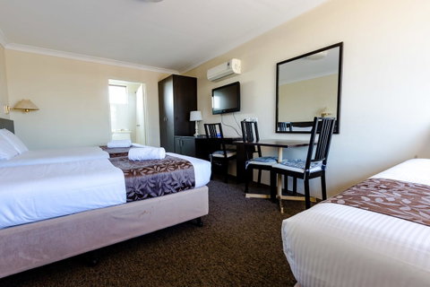 Abcot Inn - Accommodation Ballina 2