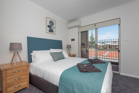 Jurien Bay Motel Apartments - Accommodation Ballina 3