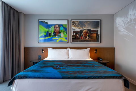 The Adnate Perth - Art Series - Accommodation Ballina 14