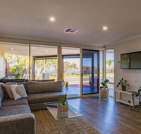 Starboard Views Kalbarri - River Front Apartment - Accommodation Ballina