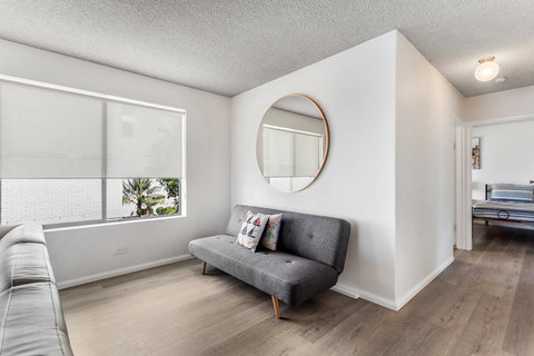 Laman Lodge, Unit 2, 15 Laman Street - Accommodation Ballina 4