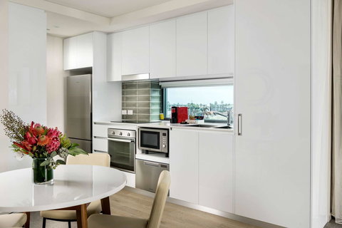 Ramada By Wyndham VetroBlu Scarborough Beach - Accommodation Ballina 44