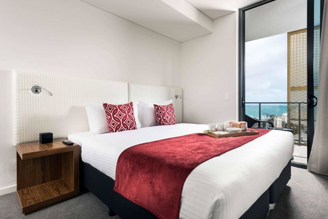 Ramada By Wyndham VetroBlu Scarborough Beach - Accommodation Ballina 0
