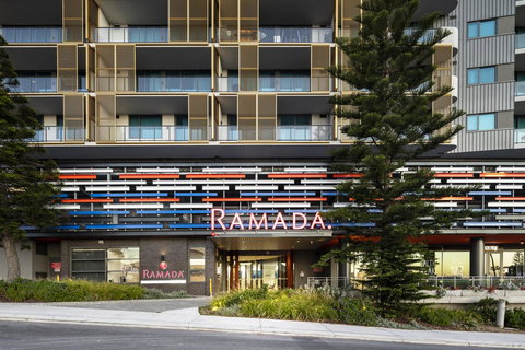 Ramada By Wyndham VetroBlu Scarborough Beach - Accommodation Ballina 5