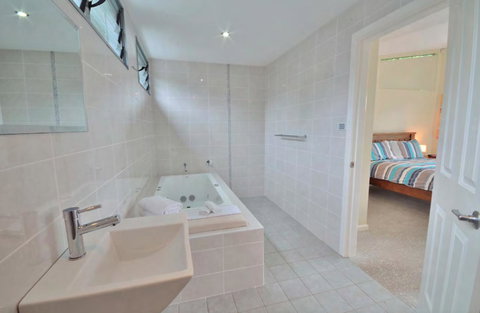 Crescent Head Spa Villa - Accommodation Ballina 14