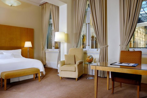 The Fullerton Hotel Sydney - Accommodation Ballina 40