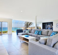 Neptune - Absolute Beachfront - Accommodation Ballina