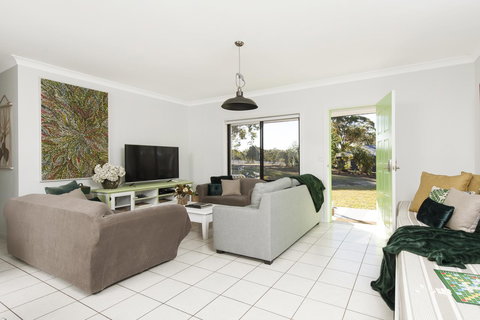 The Woods Farm Jervis Bay - Accommodation Ballina 44