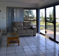 Oxley 8 at Tuncurry - Accommodation Ballina