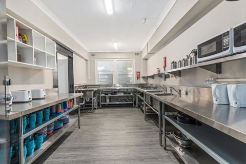 Ady's Place Backpackers, Sydney - Accommodation Ballina 9