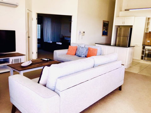 Boathouse Resort (Water Front) - Accommodation Ballina 9