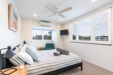 Nobbs Â· Executive 2 Storey Sydney Apartment With Pool - Accommodation Ballina 6
