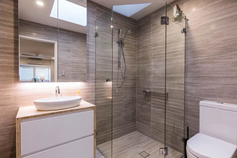 Nobbs Â· Executive 2 Storey Sydney Apartment With Pool - Accommodation Ballina 7