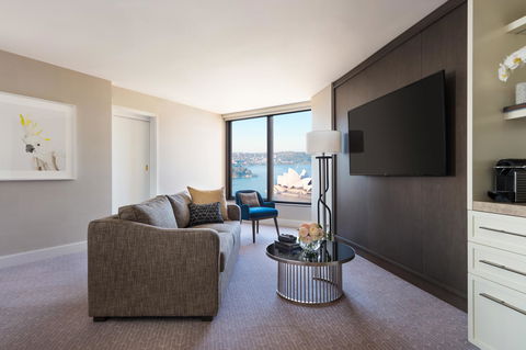 Four Seasons Hotel Sydney - Accommodation Ballina 1
