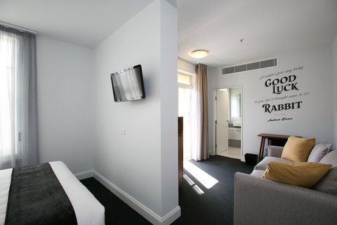 The Lucky Hotel - Accommodation Ballina 29