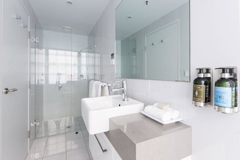 The Lucky Hotel - Accommodation Ballina 4