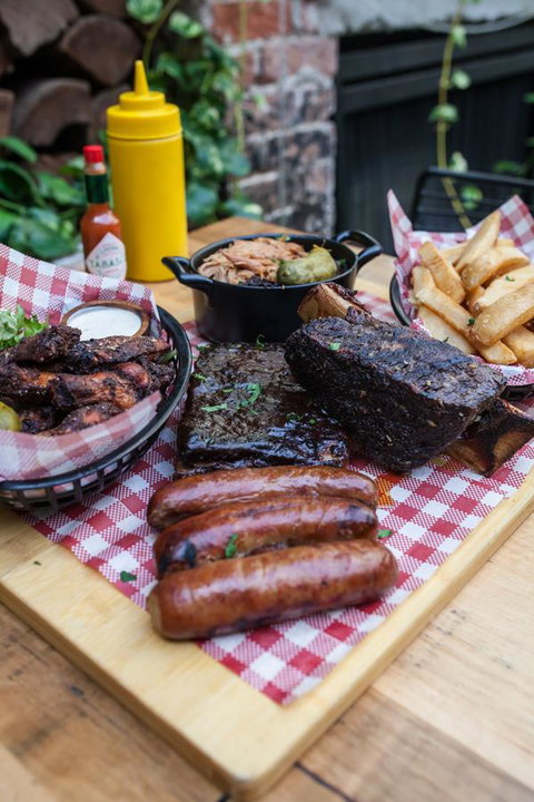 The Lucky Hotel - Accommodation Ballina 39