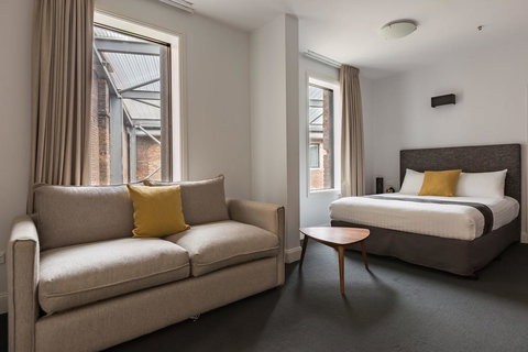 The Lucky Hotel - Accommodation Ballina 18