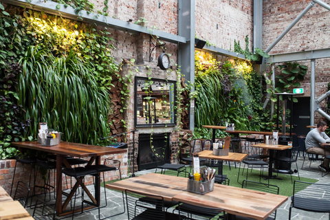 The Lucky Hotel - Accommodation Ballina 12