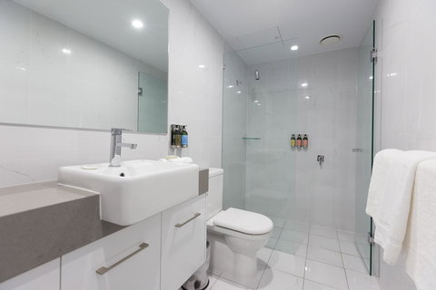 The Lucky Hotel - Accommodation Ballina 5