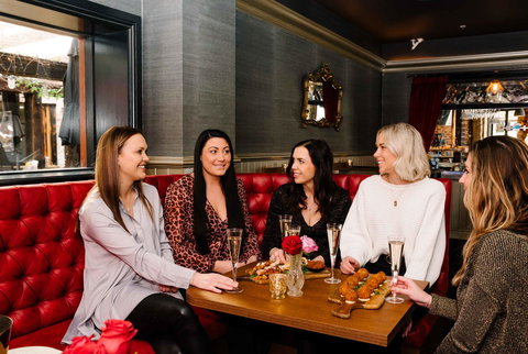 The Lucky Hotel - Accommodation Ballina 15