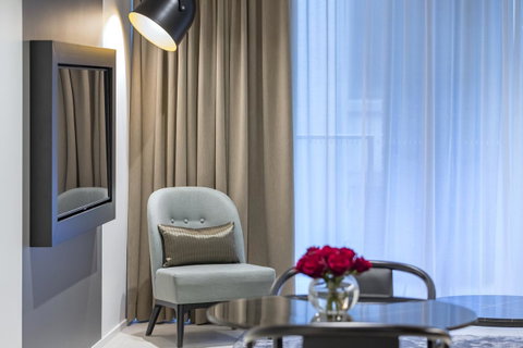SKYE Suites Sydney - Accommodation Ballina 11