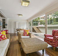 Summery spacious 4 bed home in Kurraba Point - Accommodation Ballina