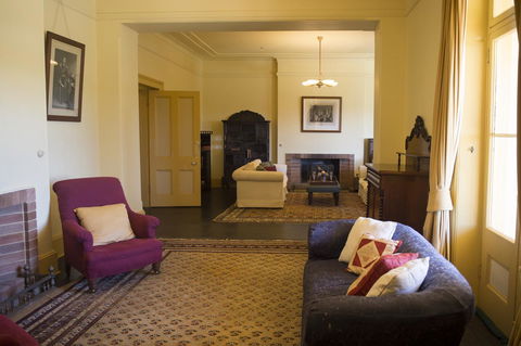 Hillview Heritage Hotel - Accommodation Ballina 11