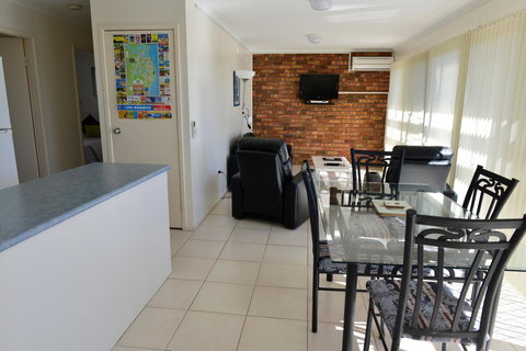 Beach House Holiday Apartments - Accommodation Ballina 8