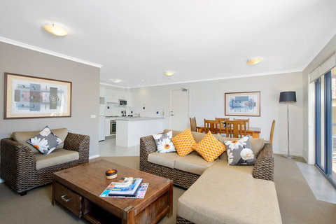 South Pacific Apartments - Accommodation Ballina 8