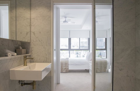 Cozy Apartment With Harbour Bridge View In Bondi - Accommodation Ballina 4