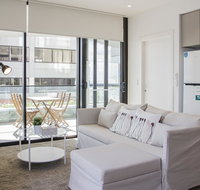 Cozy apartment with harbour bridge view in Bondi - Accommodation Ballina