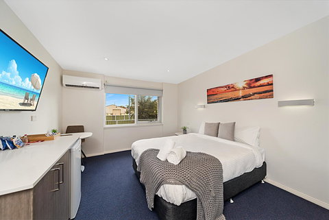 Carlton Suites - Accommodation Ballina 23