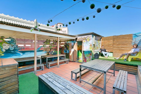 Mad Monkey Downtown - Accommodation Ballina 11