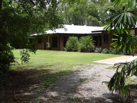 DARWIN'S SHADY ACRES RETREAT - Accommodation Ballina 1