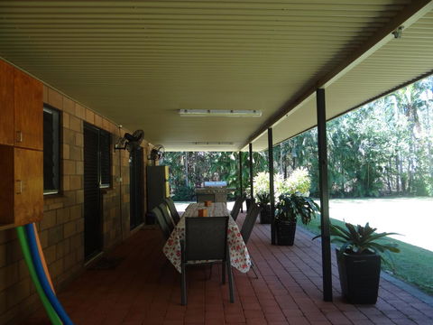 DARWIN'S SHADY ACRES RETREAT - Accommodation Ballina 6