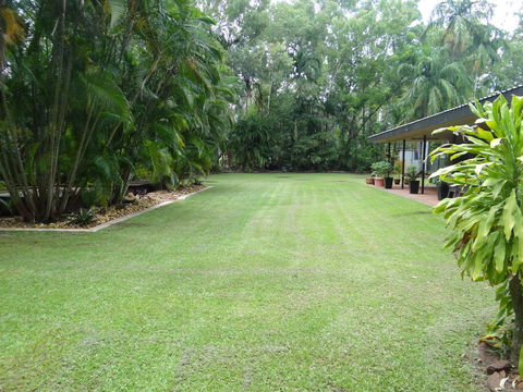 DARWIN'S SHADY ACRES RETREAT - Accommodation Ballina 8