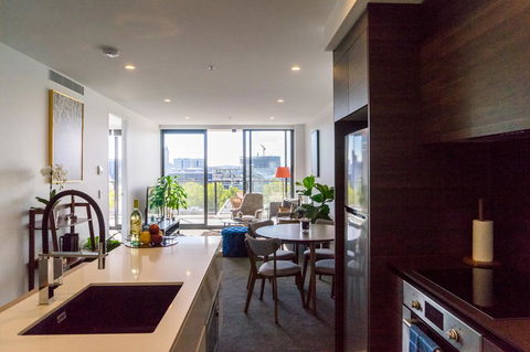 Highgate Executive Apartment City Walk Canberra - Accommodation Ballina 12