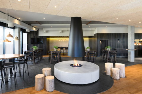 Burbury Hotel - Accommodation Ballina 2