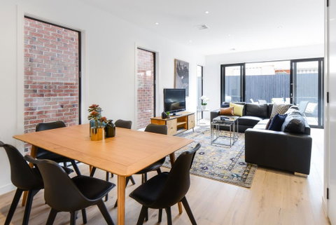 Boutique Stays-Murrumbeena Place 1 - Accommodation Ballina 1