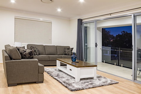 Brand New Executive Living - Accommodation Ballina 3