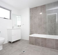 Brand new Family Friendly Apartment for 7 - Accommodation Ballina