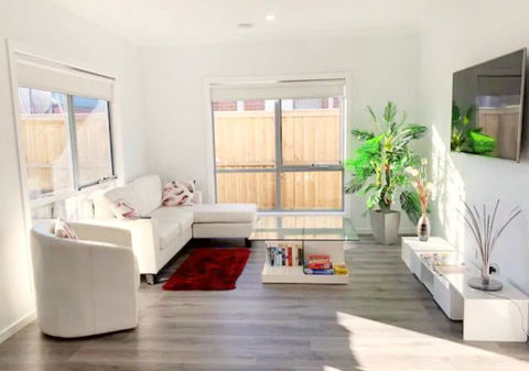 Brand New Home, 10 Mins To Beach, Torquay, Geelong, Deakin, Hospitals - Accommodation Ballina 0