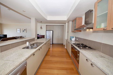 Brookwater- Waterfront On Lake Mulwala - Accommodation Ballina 3