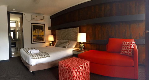 Brougham Arms Hotel - Accommodation Ballina 1