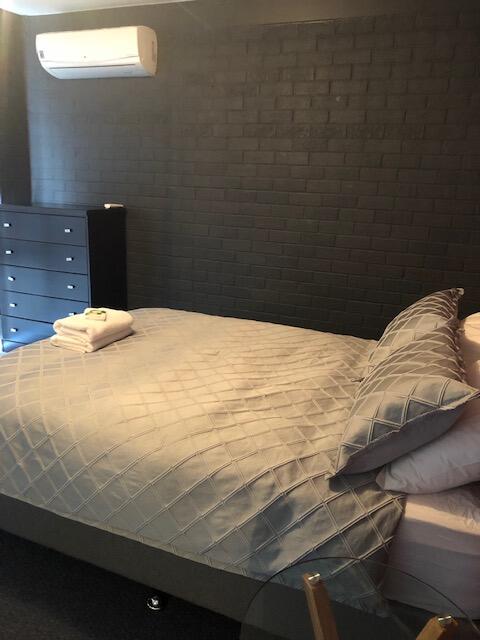 Bull 'n' Bush Hotel Motel - Accommodation Ballina 1