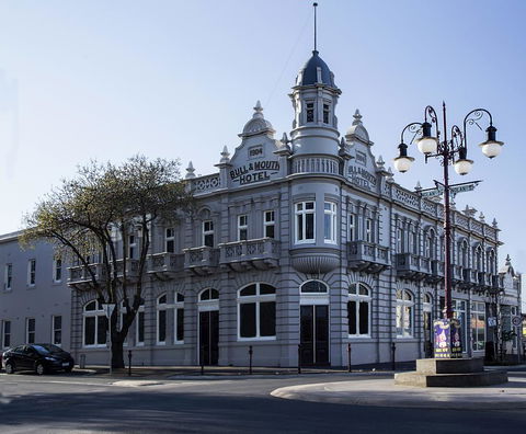 Bull And Mouth Hotel - Accommodation Ballina 0